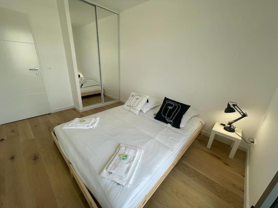 Presqu'Ile, Appartement Neuf Avec Balcon, Salle De Gym Et Parking Кан Екстериор снимка